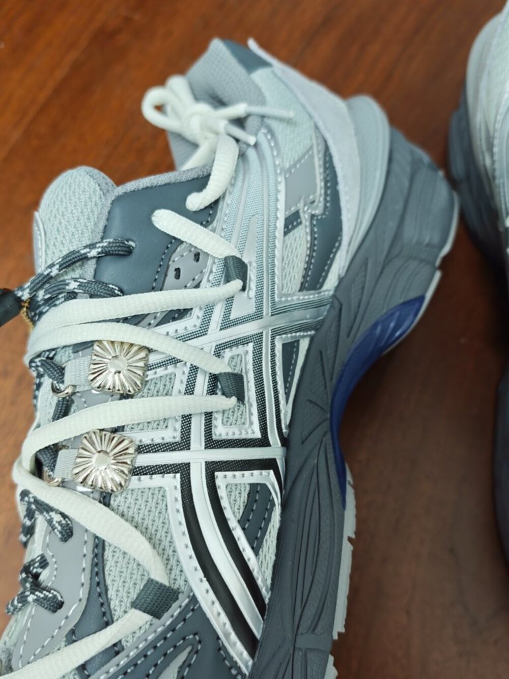 ASICS‑Style Grey Multi‑Lace Up Dad Sneakers With Charms Full Box - Picture 7 of 9